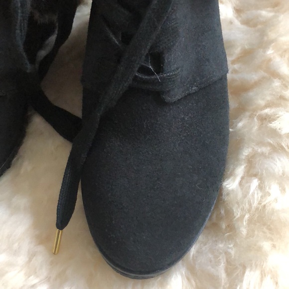 COLE HAAN wedge heel faux fur-cuff lace up booties. Black size 5 1/2 B. - Picture 12 of 14